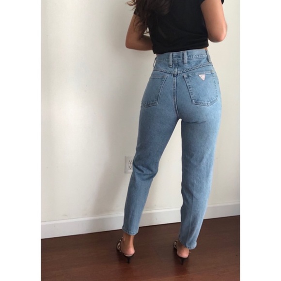 VTG Guess high waist mom jeans - Picture 2 of 11